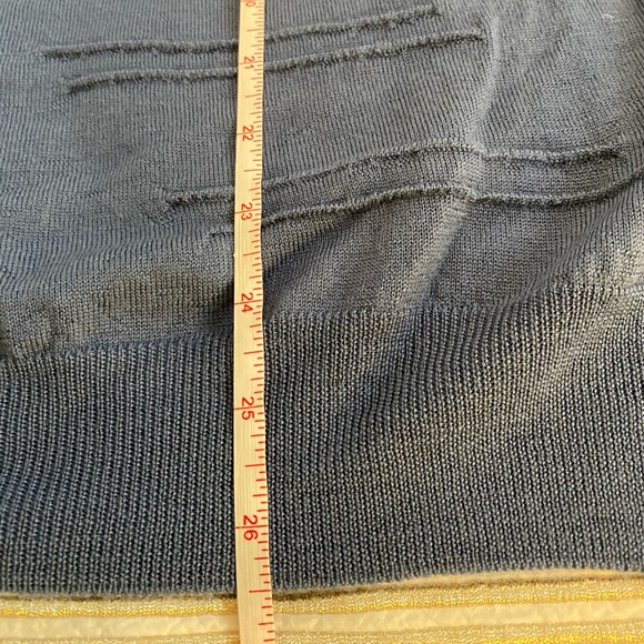 Armani - Picture 8 of 8